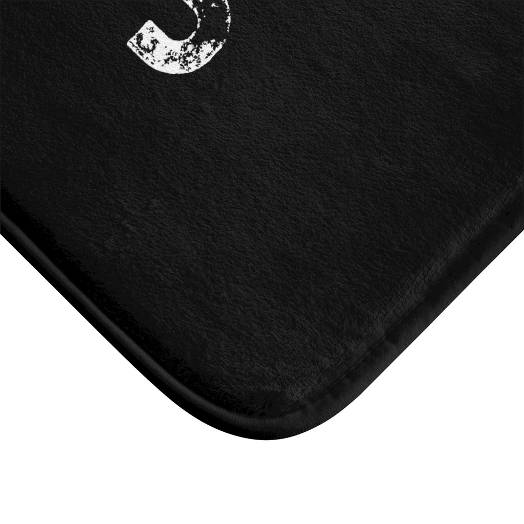Bath Mat With Bold "Jamaica" Print.