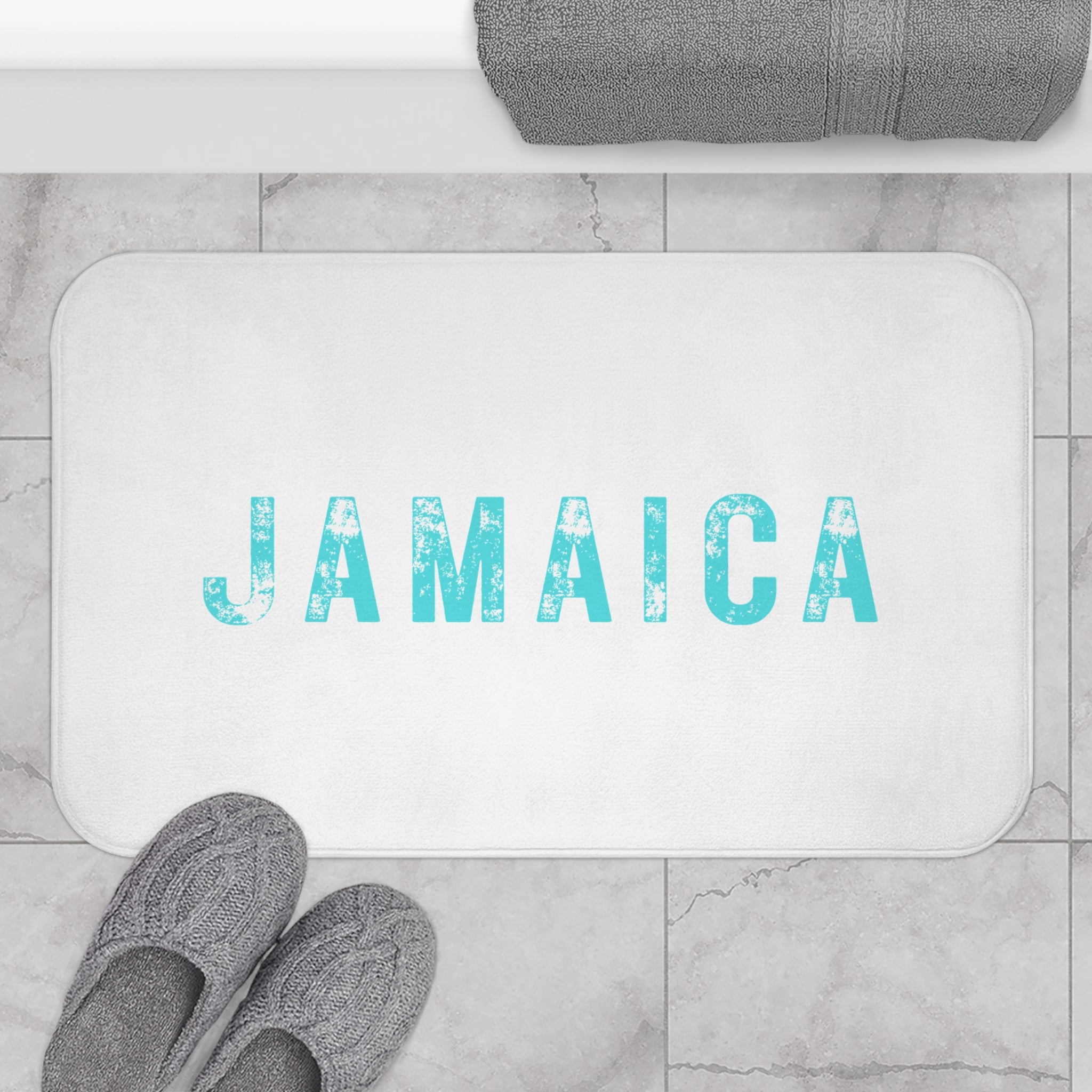 Bath Mat With Bold "Jamaica" Print.