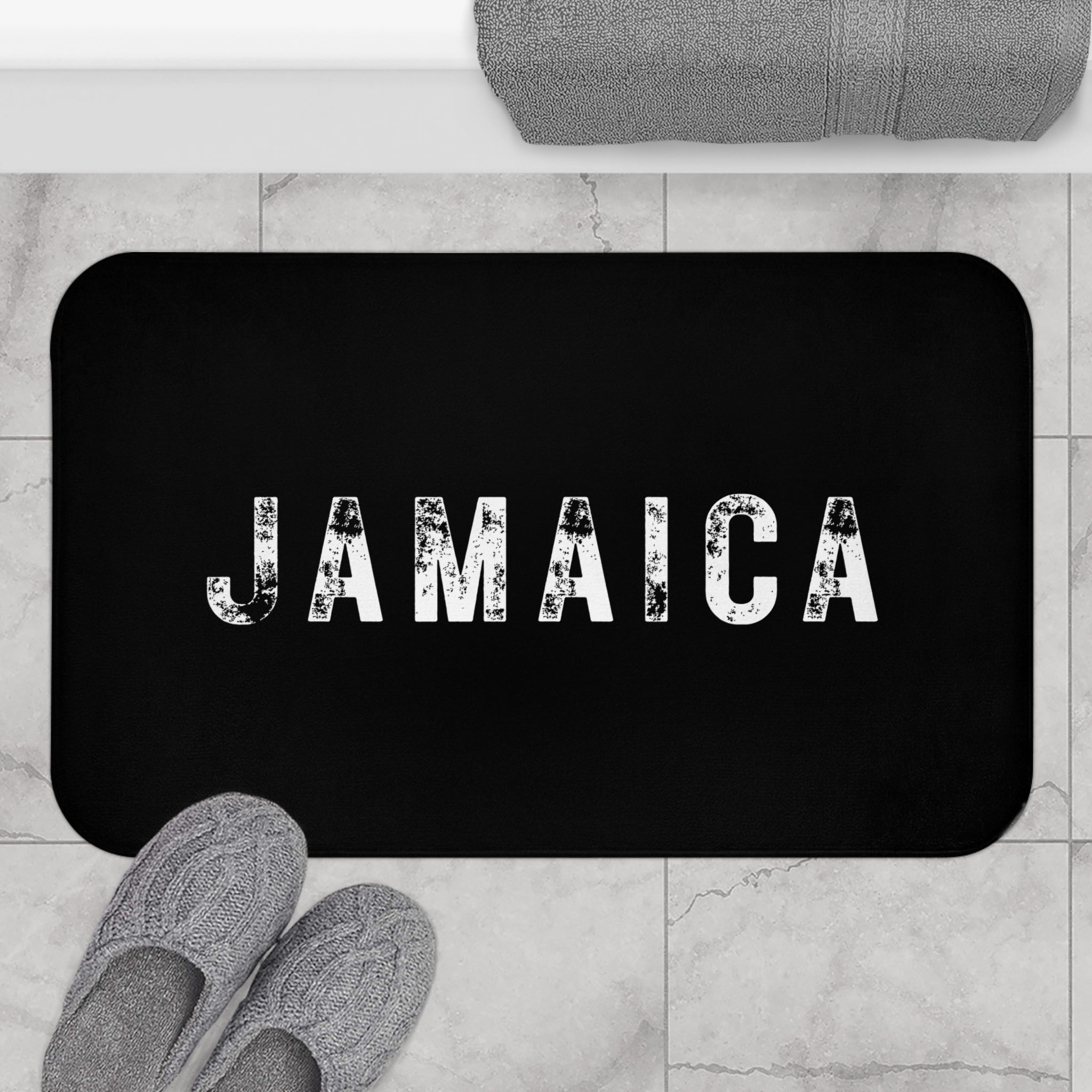 Bath Mat With Bold "Jamaica" Print.