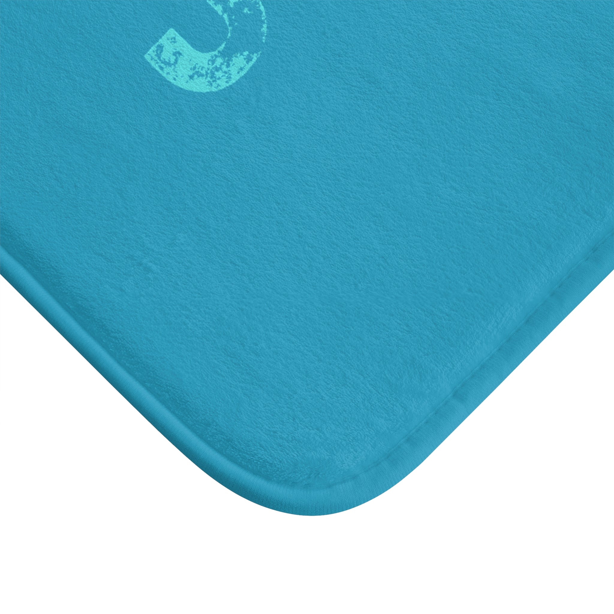 Bath Mat With Bold "Jamaica" Print.